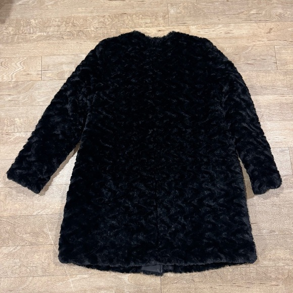 *Rare* Adrienne Landau Dreamworks Trolls Limited Edition Premium Faux Fur Coat - Picture 8 of 9